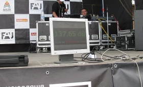 4835